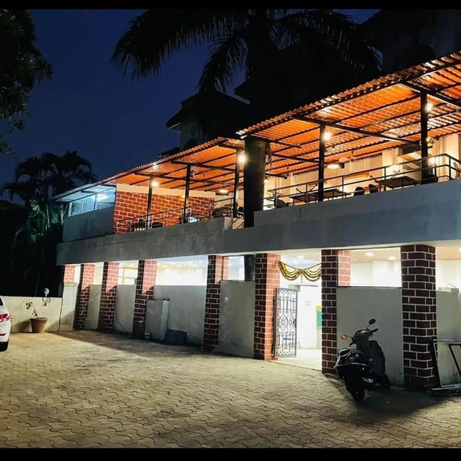 罗纳瓦拉 The Horizon酒店 外观 照片